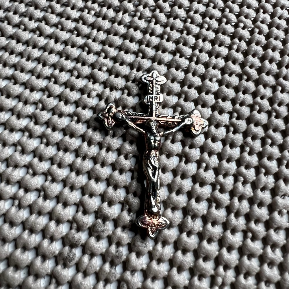 Vintage Silver Tone INRI Crucifix Cross Pendant Religious Charm 1.25 Inch